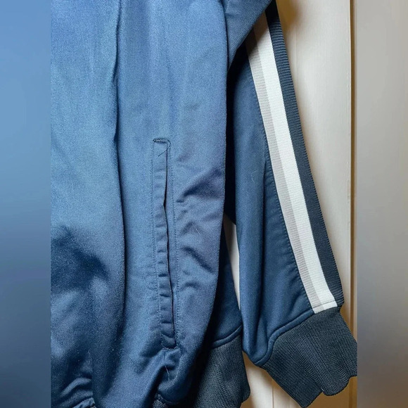 New York Yankees Men's XL Athletic Jacket Baseball Training Striped Sleeve Logo - Picture 4 of 7